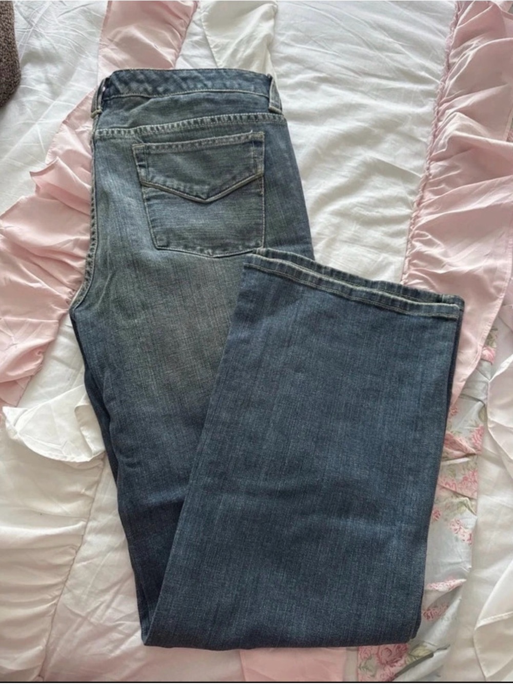 Tommy Hilfiger Women’s Bootcut Jeans in Medium Blue Wash